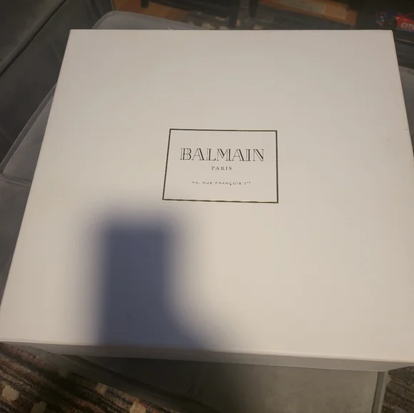 Balmain Black and Red High-Top Sneakers - Picture 9 of 10